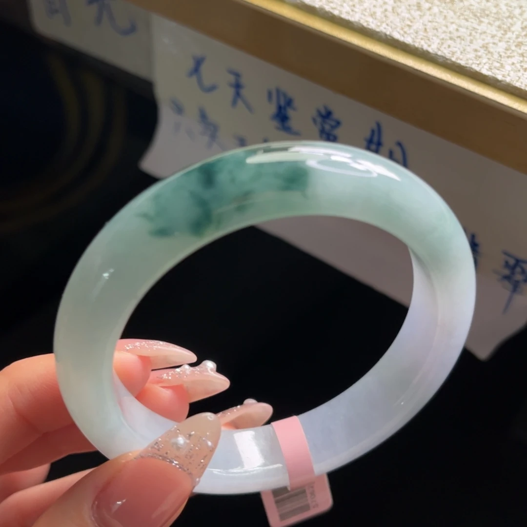 翡翠未镶嵌手镯手镯