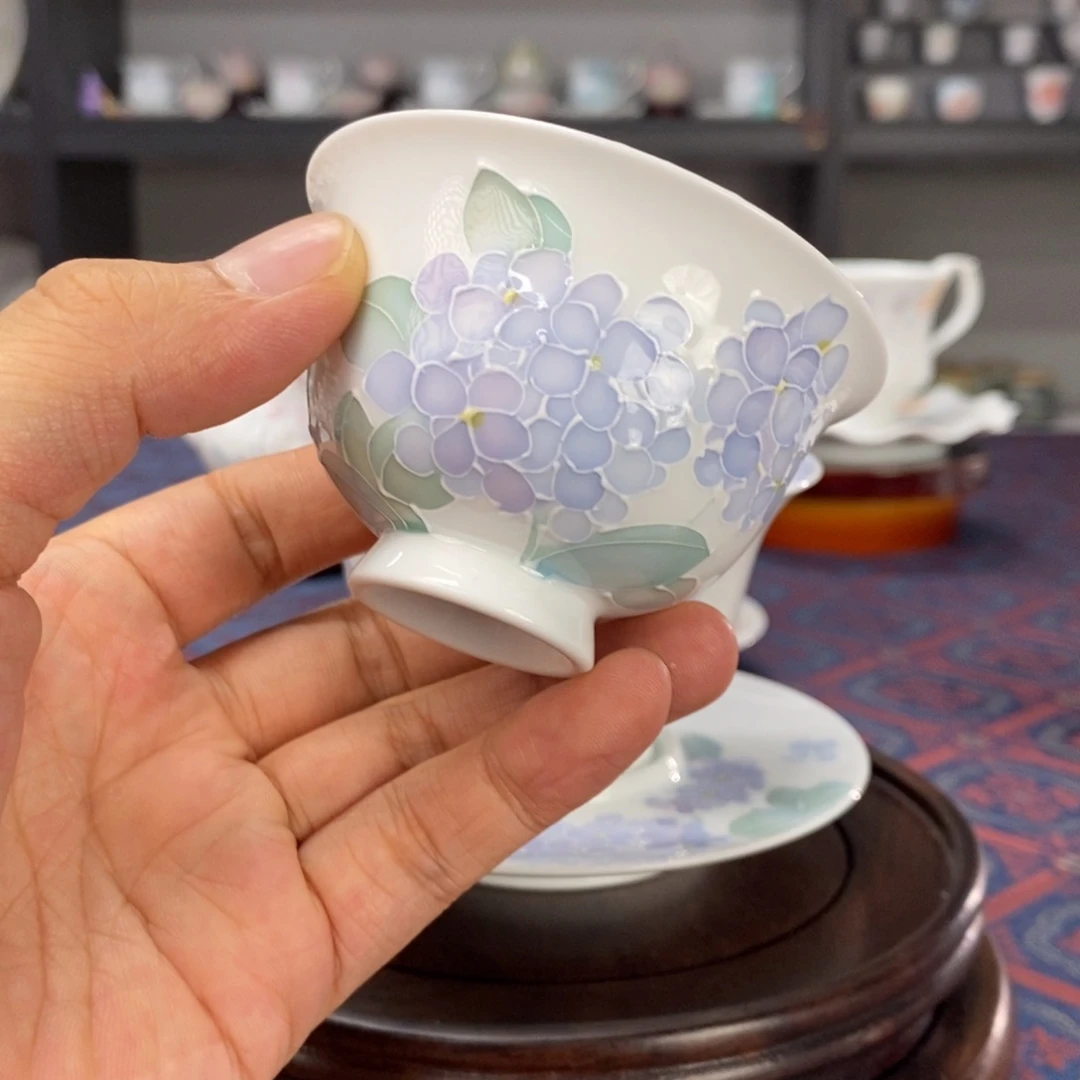 绣球花釉下品茗杯