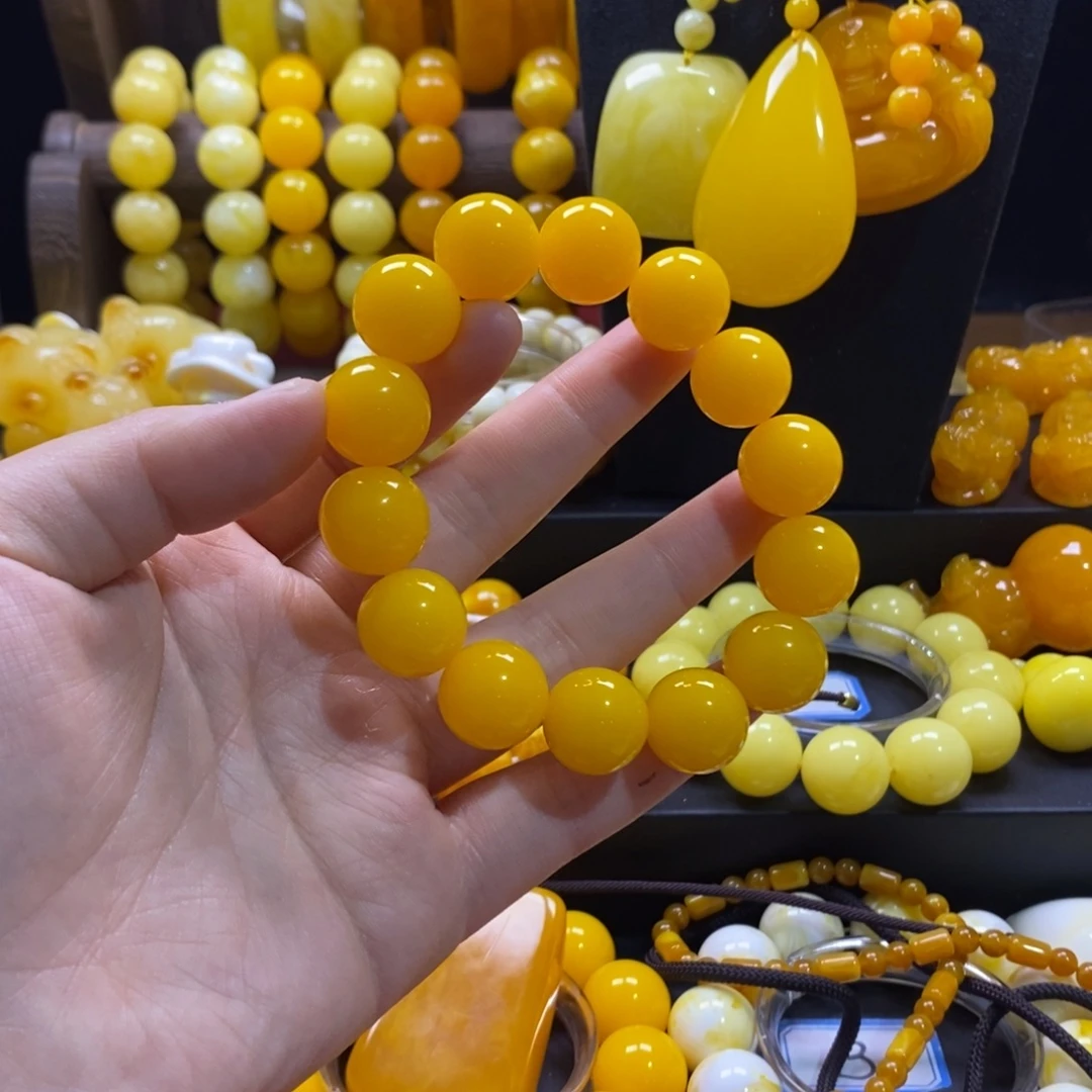 运***酱非金属鸡油黄卡18全品手串