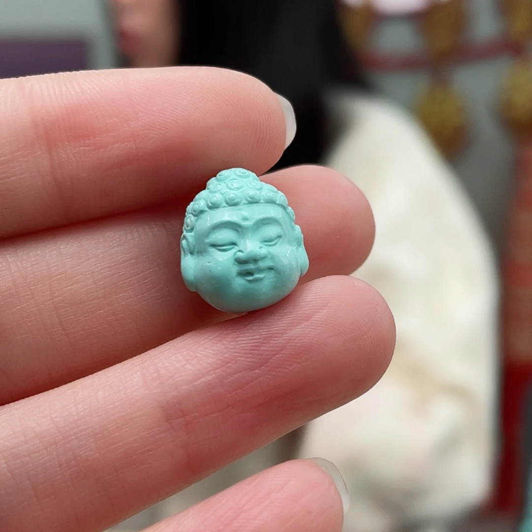 绿松石颈饰未镶嵌