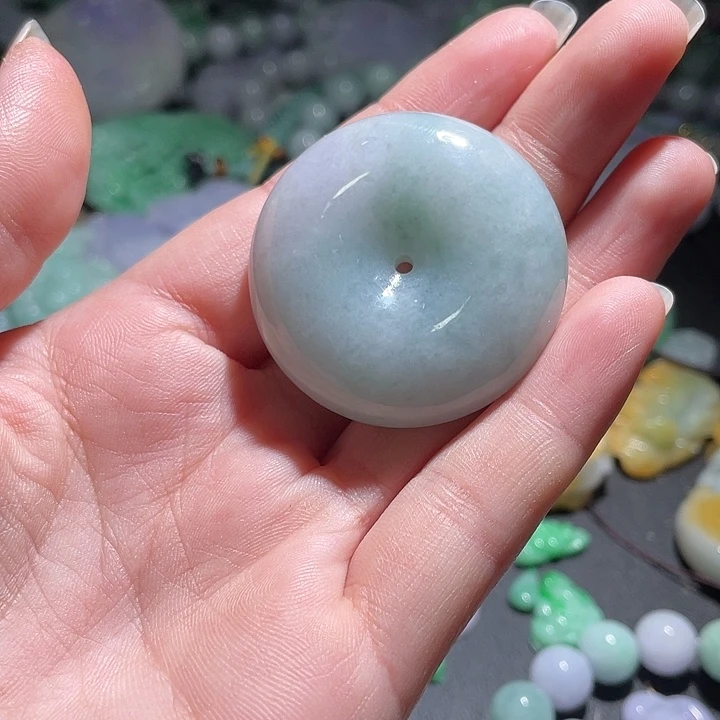 颈饰未镶嵌翡翠天