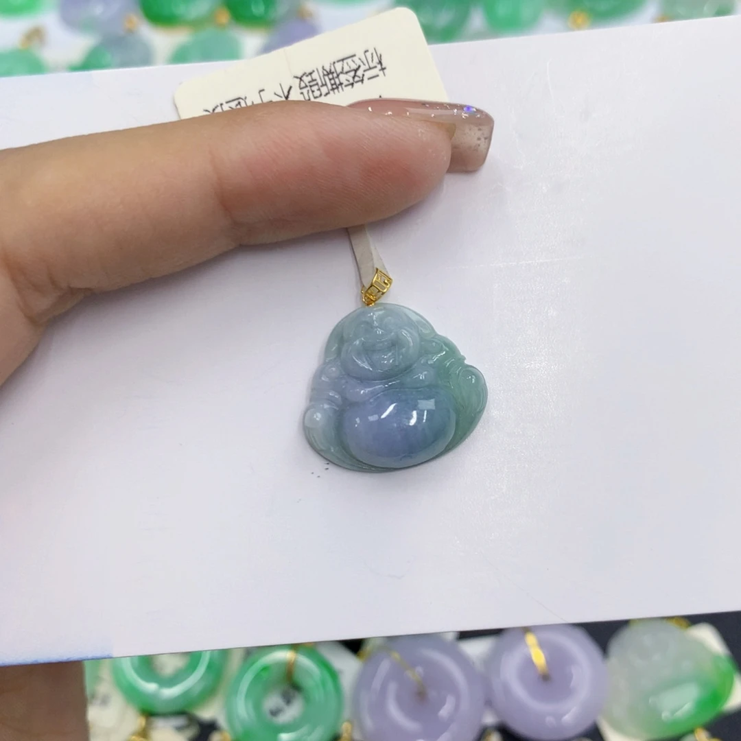 翡翠18K金镶嵌颈饰翡翠