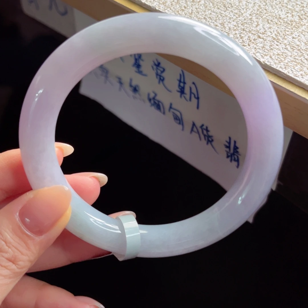 未镶嵌手镯翡翠手镯