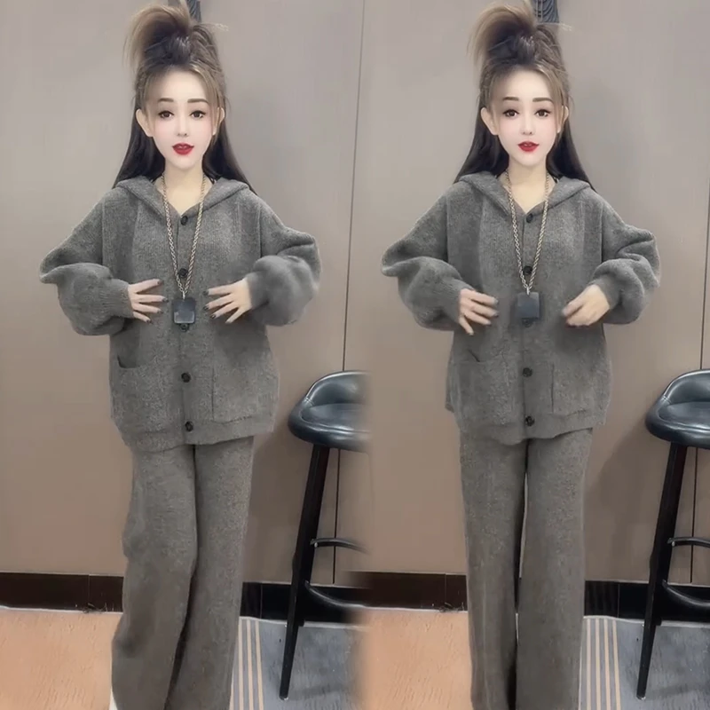 2025秋季新款时尚显瘦气质网红高档套装女高级百搭宽松大码两件套