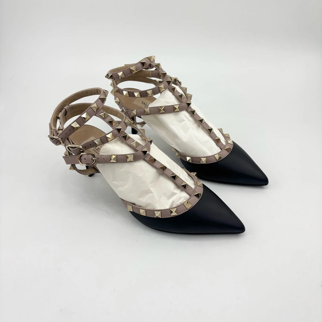 99新 Valentino/华伦天奴 37.5码/黑色三环绑带高跟鞋/pp426898