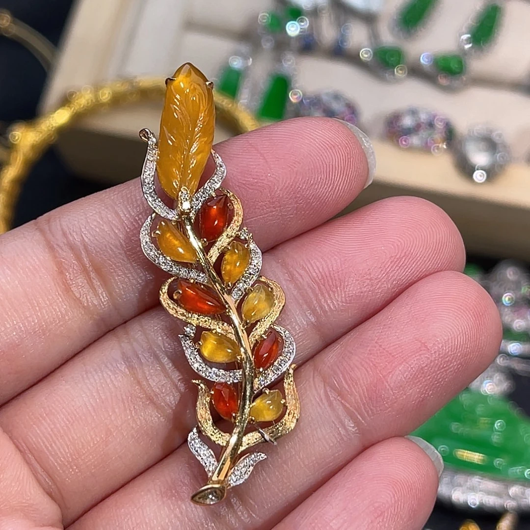 翡翠18K金镶嵌吊坠(不含链)羽毛胸针吊坠