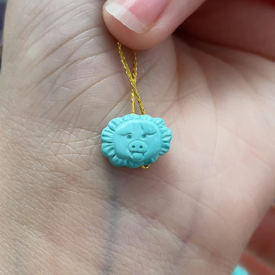 绿松石颈饰未镶嵌