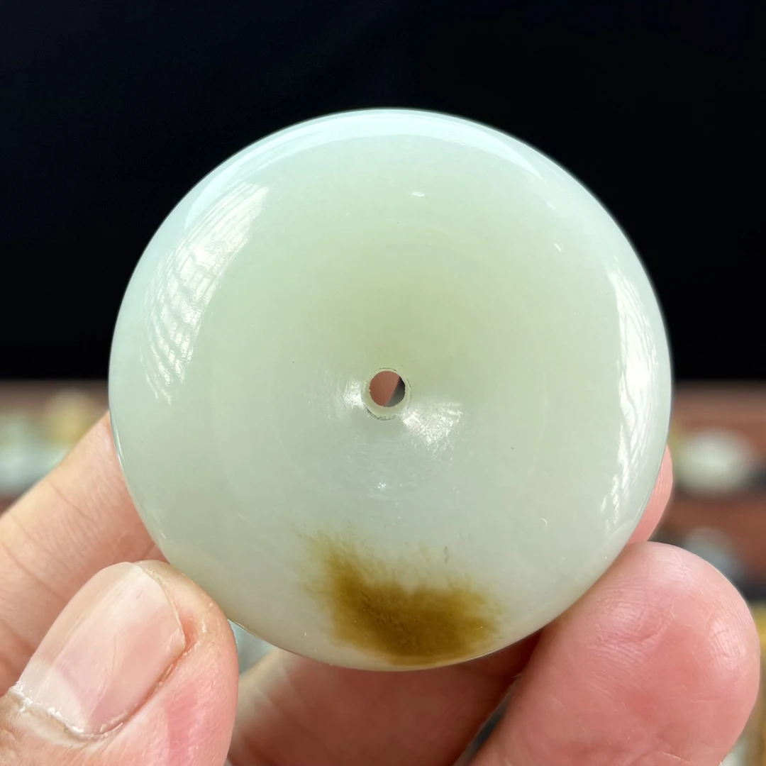 42mm新疆和田玉糖白大款平安扣吊坠挂件男士