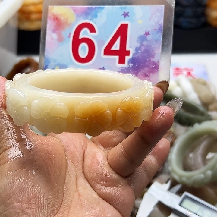 未镶嵌手镯石英岩玉