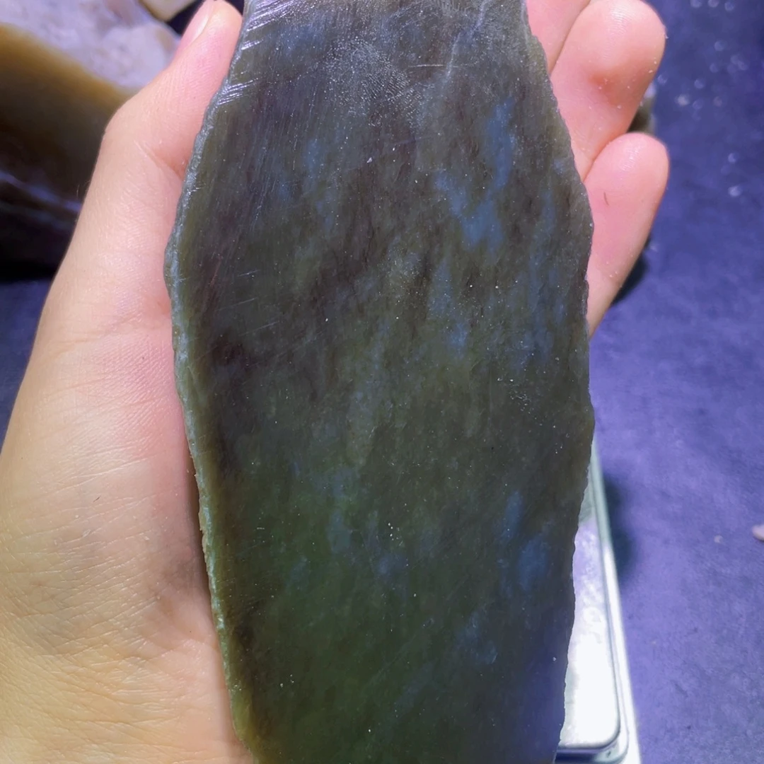 和田玉未镶嵌珠宝半成品