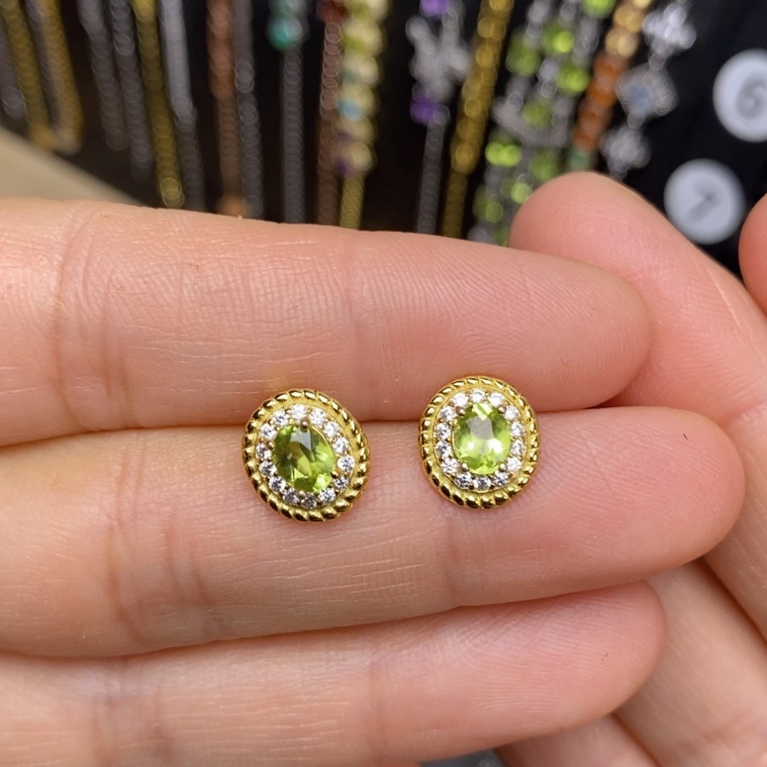 橄榄石耳饰银S925镶嵌