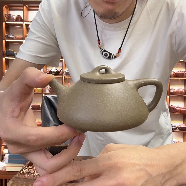 紫砂茶壶nvchimadanlvninimoji