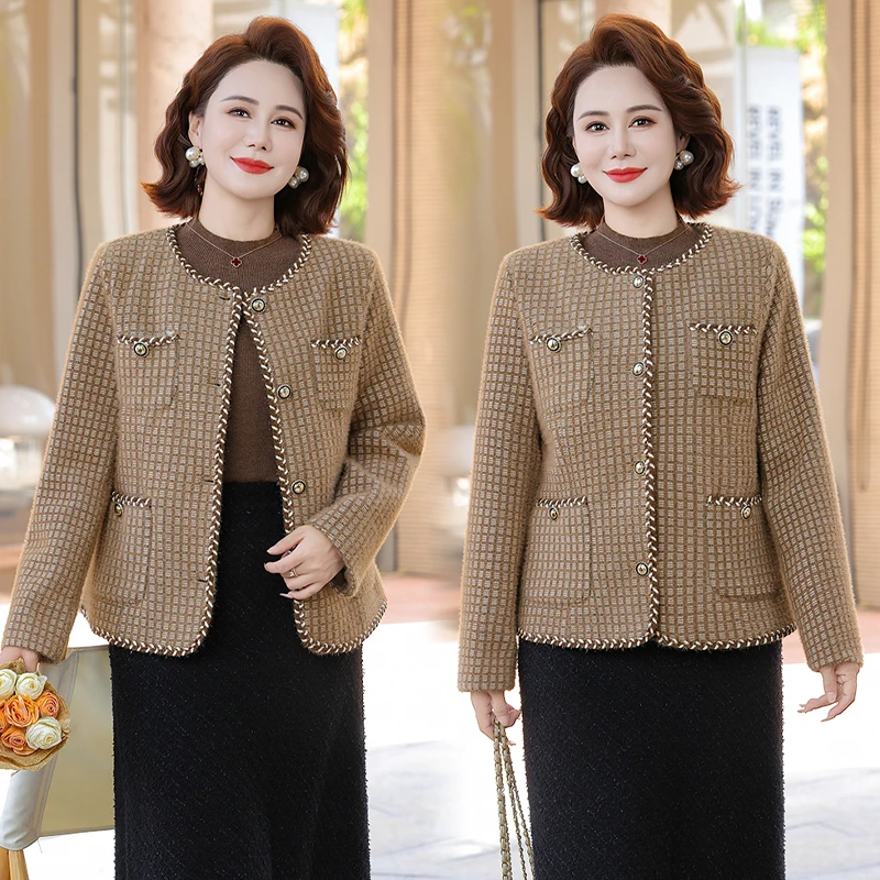 2025款妈妈秋装小香风短外套时尚中老年女春秋洋气上衣小个子开衫