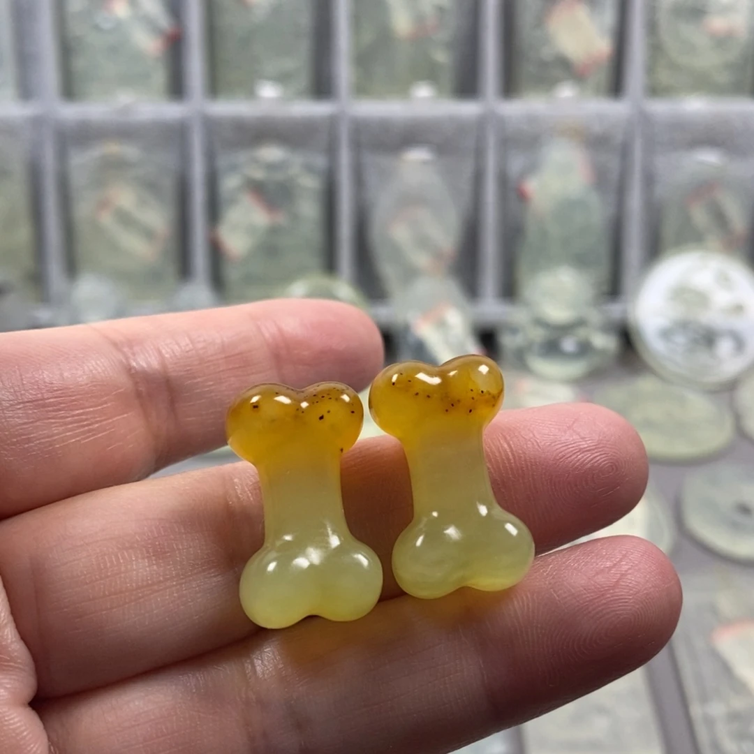 未镶嵌蛇纹石玉颈饰