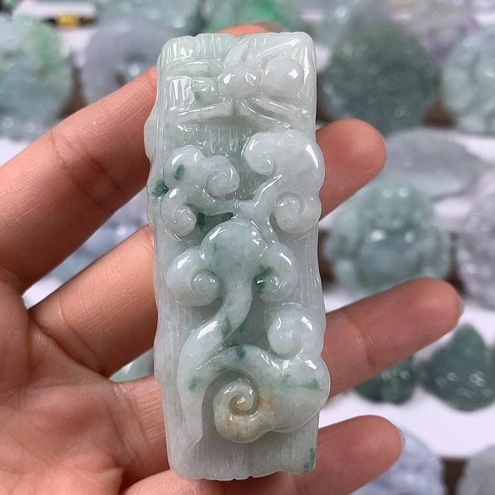 颈饰未镶嵌翡翠枯木逢春知足常乐如意福利卡厚20+