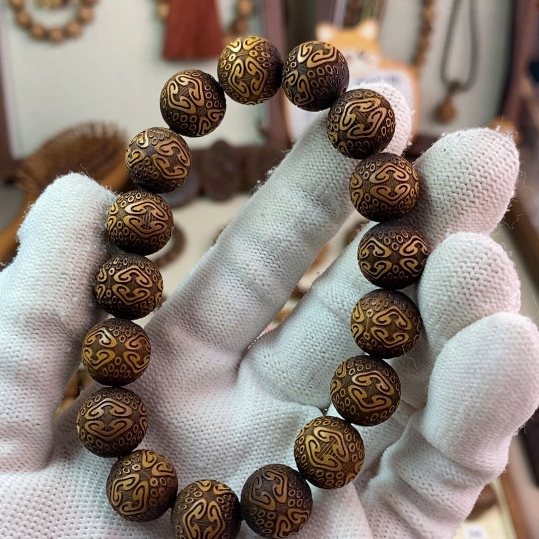 檀香木其他印度迈索尔老山檀瑕疵雕刻1.2