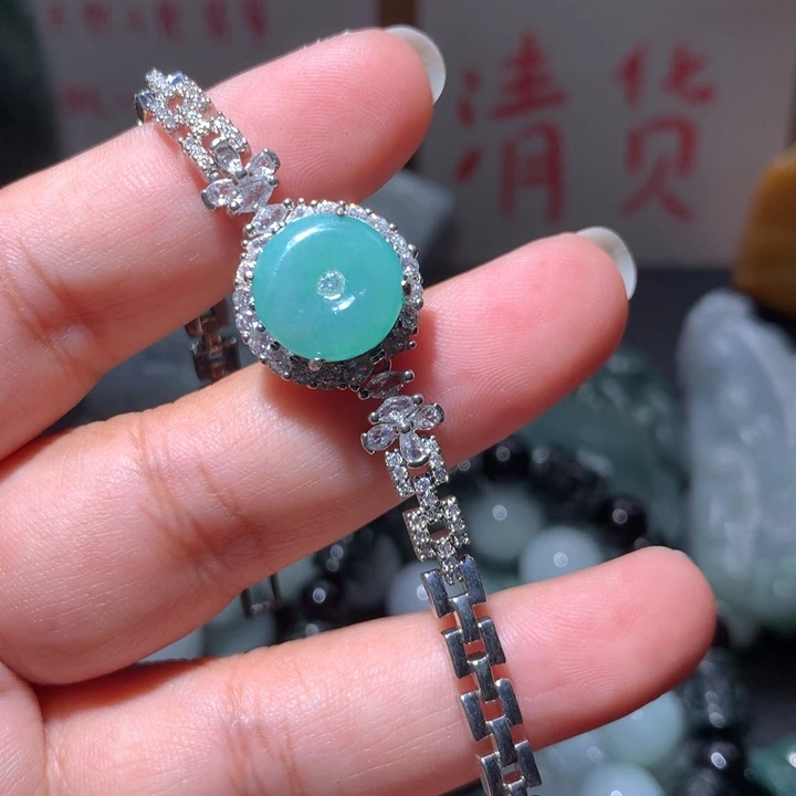 翡翠未镶嵌颈饰保真天然A货翡翠