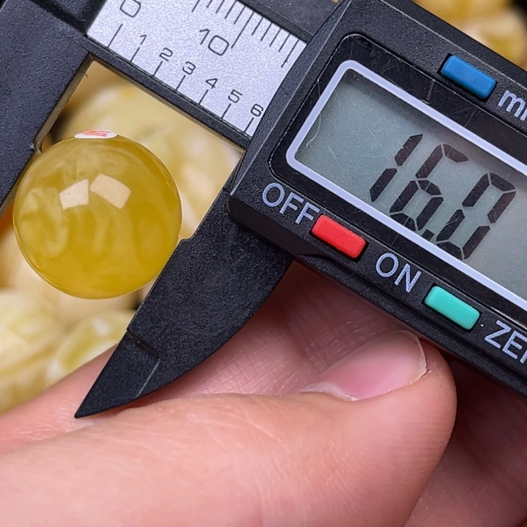 琥珀裸石未镶嵌蜜蜡