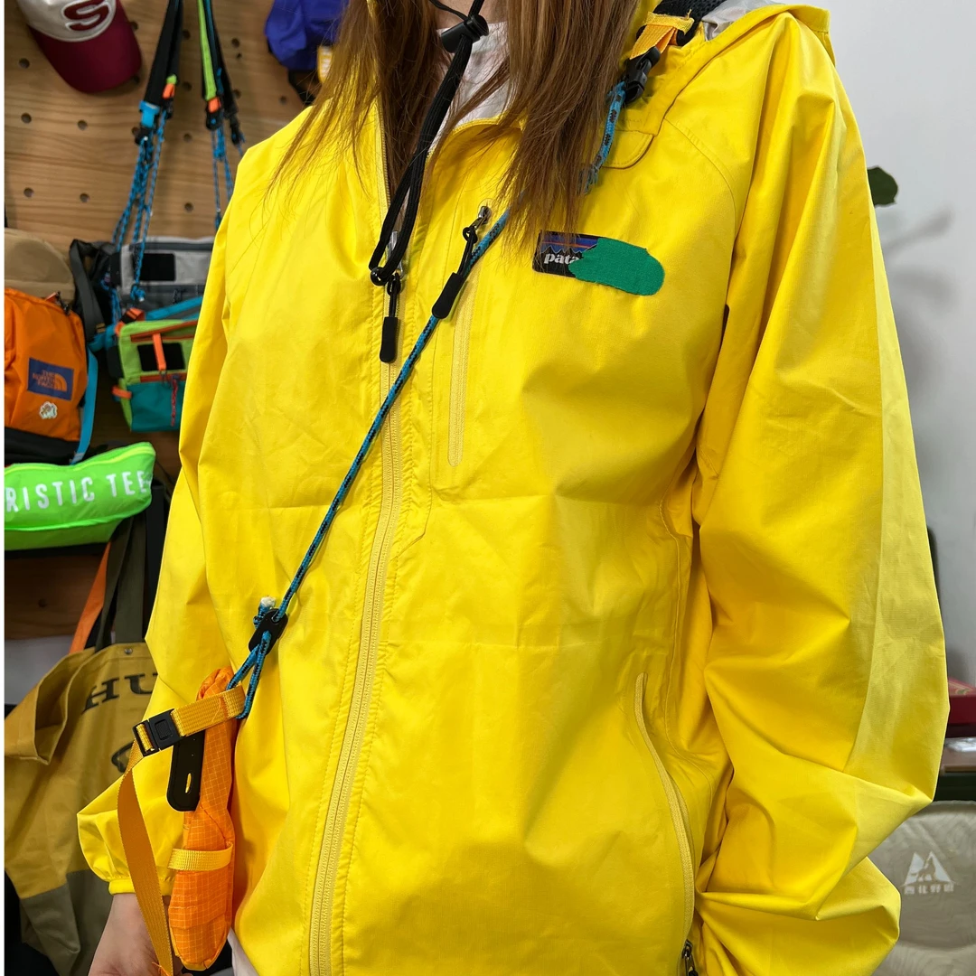 pa家压胶连帽冲锋衣高透高防水男女