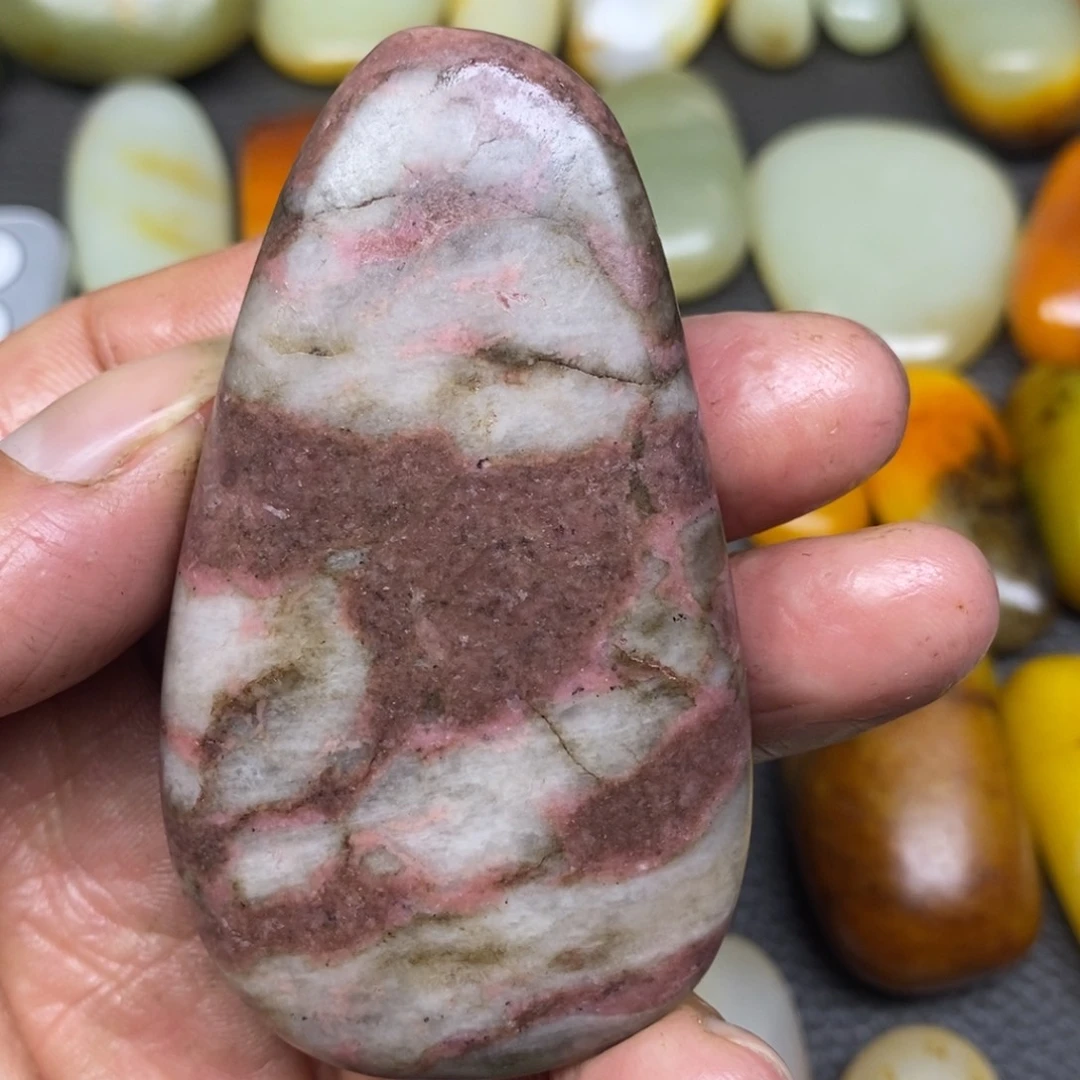 和田玉（糖玉）挂件未镶嵌