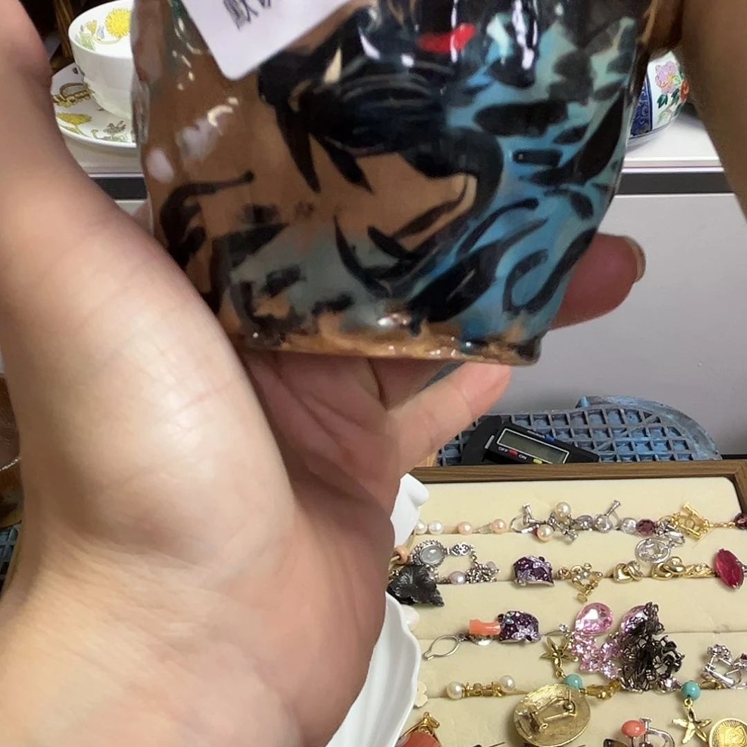 瓷片欢**林kgckgckkvcck