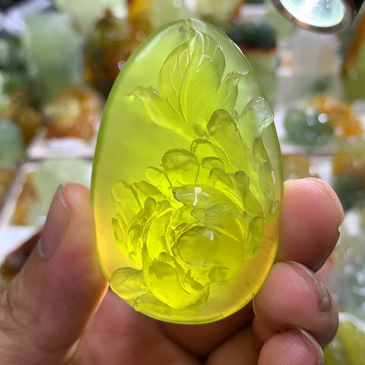蛇纹石玉未镶嵌珠宝奇石