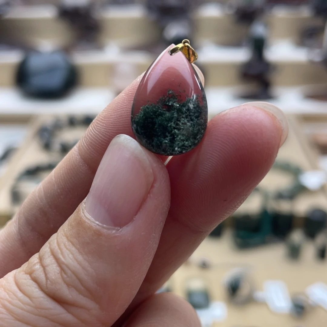 18K金镶嵌水晶颈饰绿幽灵聚宝盆水滴锁骨