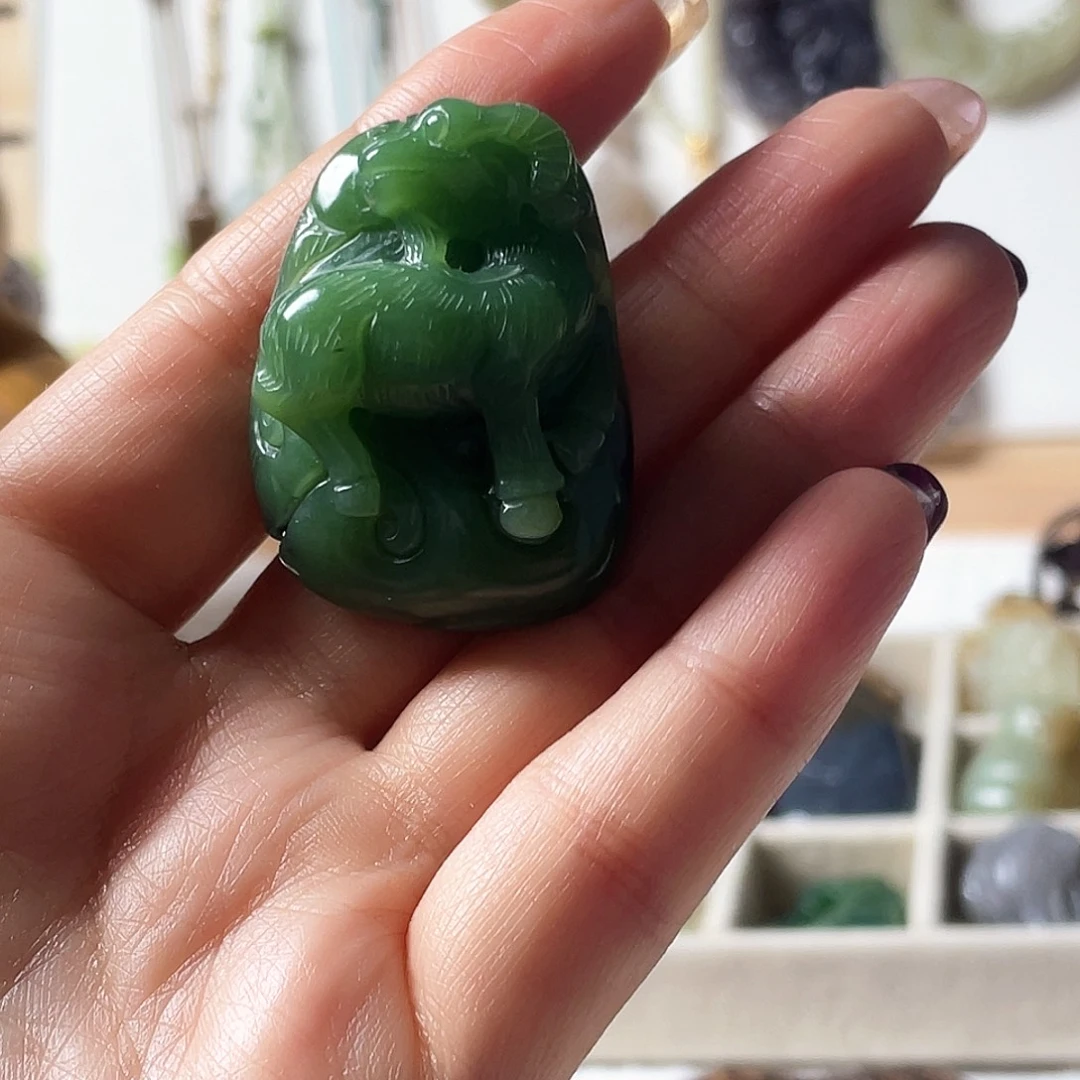 和田玉（糖玉）未镶嵌颈饰碧玉羊