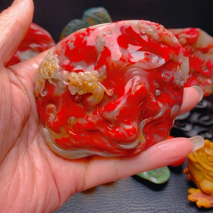 无***马鸡血石鸡血石摆件