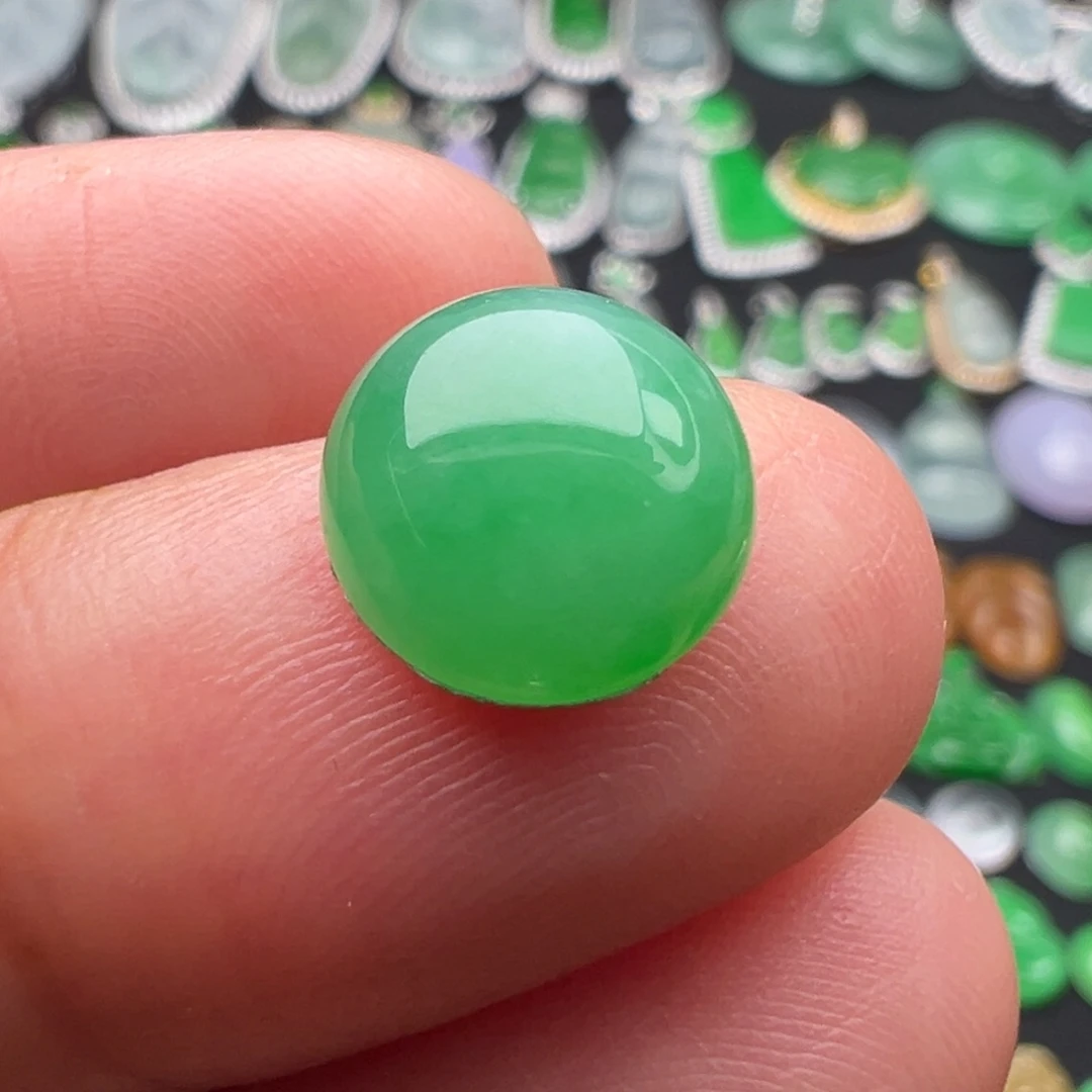 翡翠未镶嵌颈饰蛋9.6