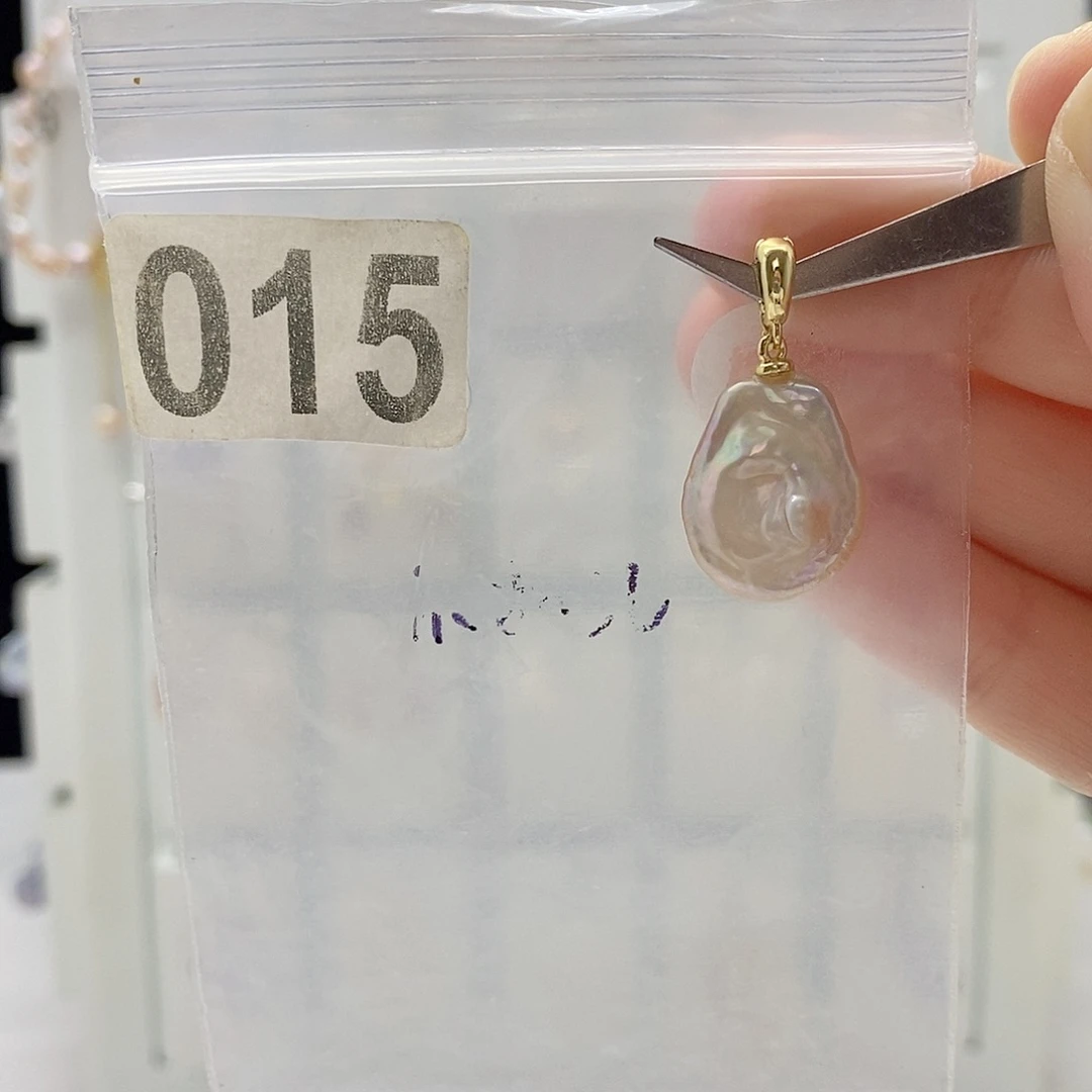 合金淡水珍珠颈饰