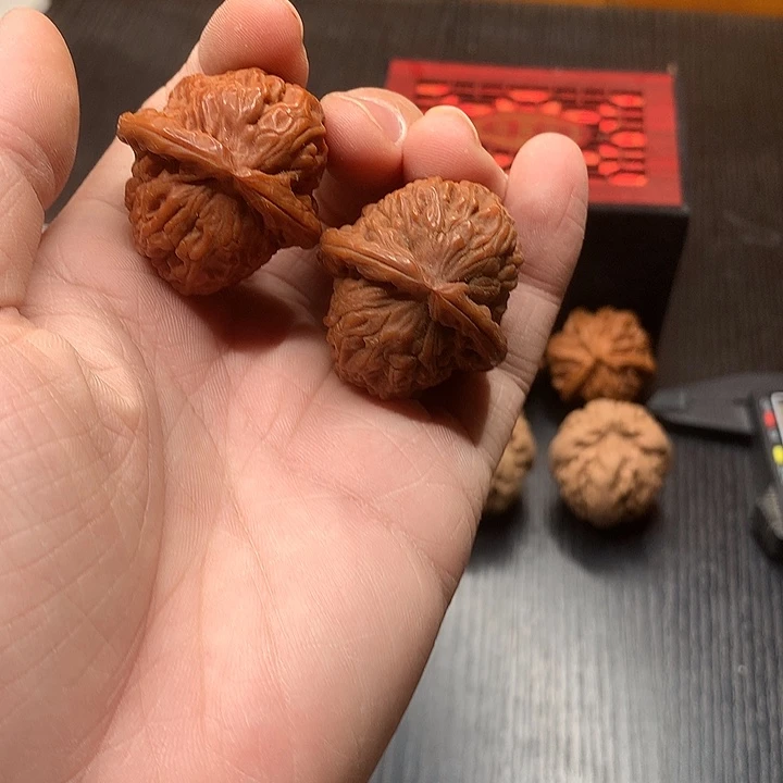 吊坠文玩核桃肚36 机刷白狮子