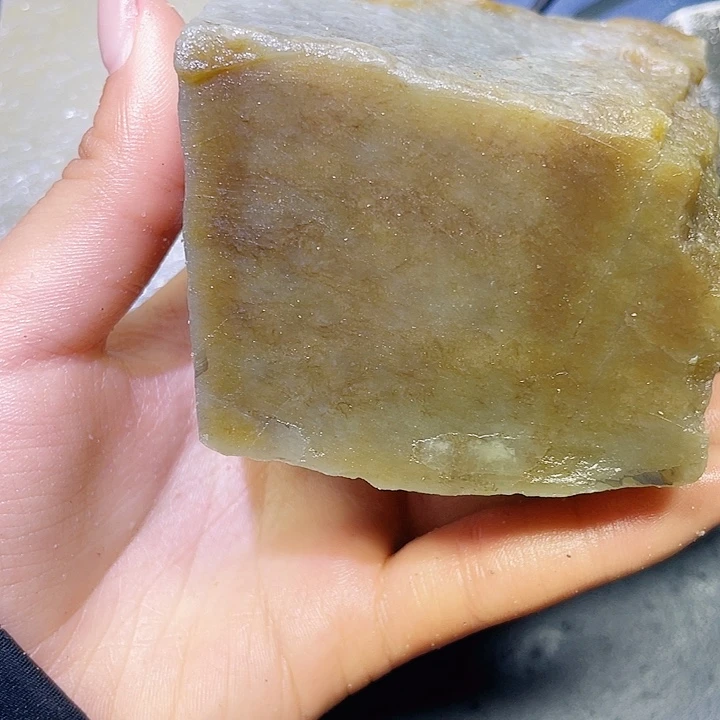 和田玉未镶嵌珠宝半成品