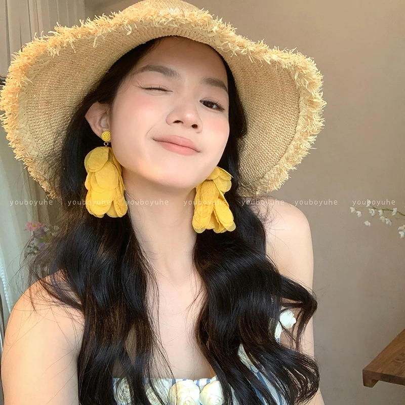 钛钢锦纶耳饰 海边度假风黄色花瓣流苏耳环女高级感出游氛围感