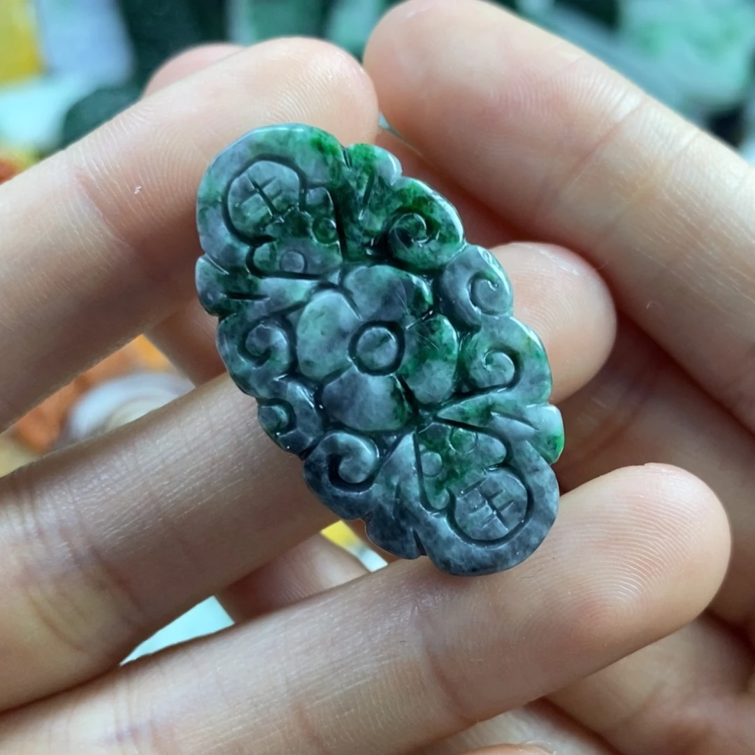 翡翠颈饰未镶嵌吊坠