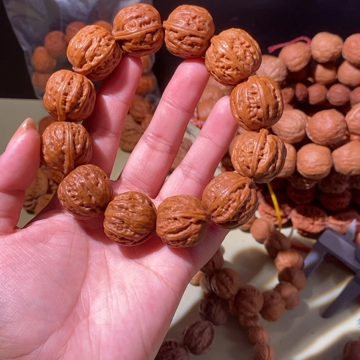 手串文玩核桃……34