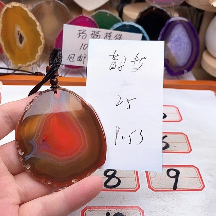 鹊***缘合金颈饰玛瑙/玉髓