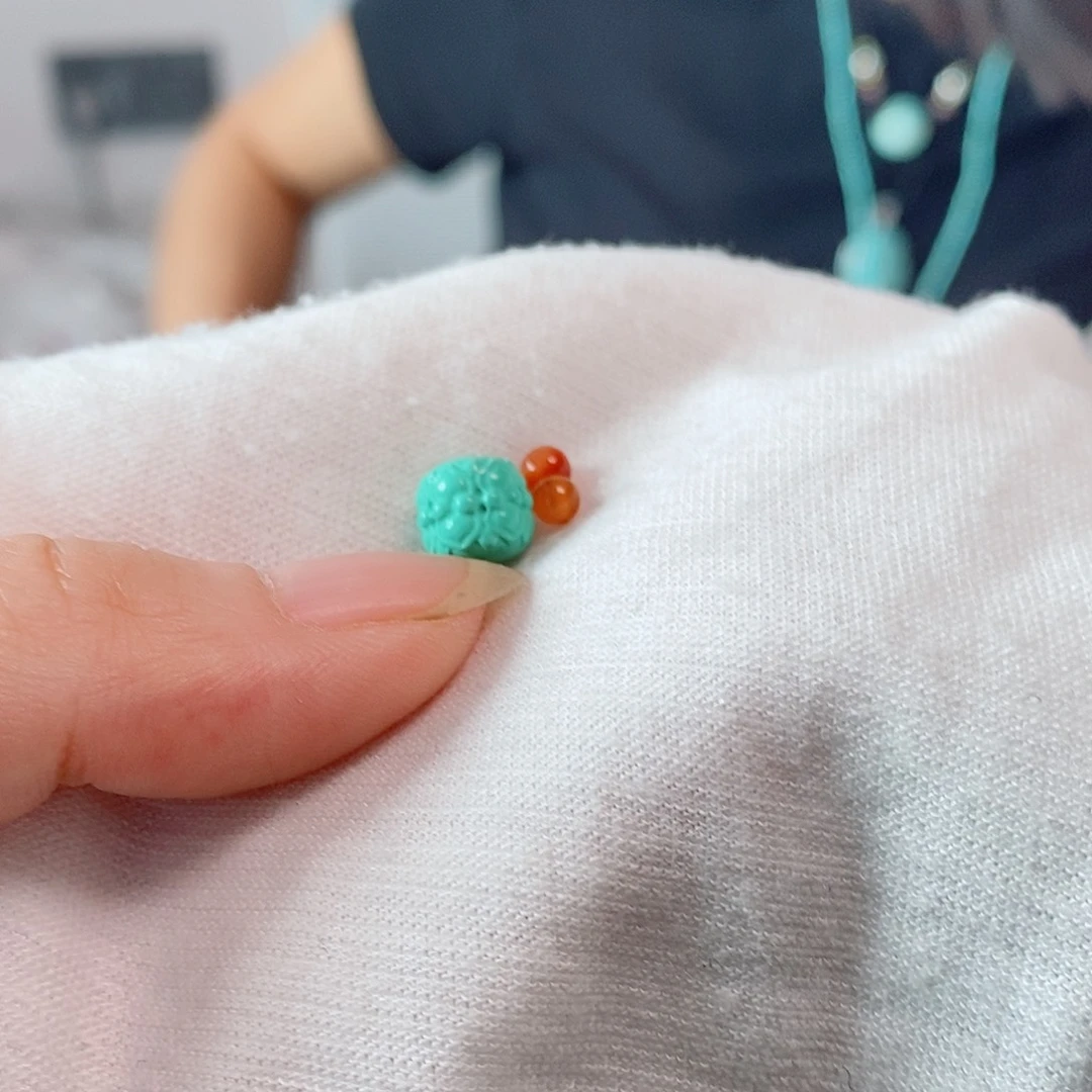 南红玛瑙未镶嵌珠宝奇石