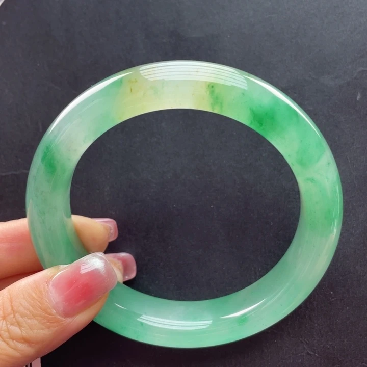 石英质玉手镯未镶嵌湘****又