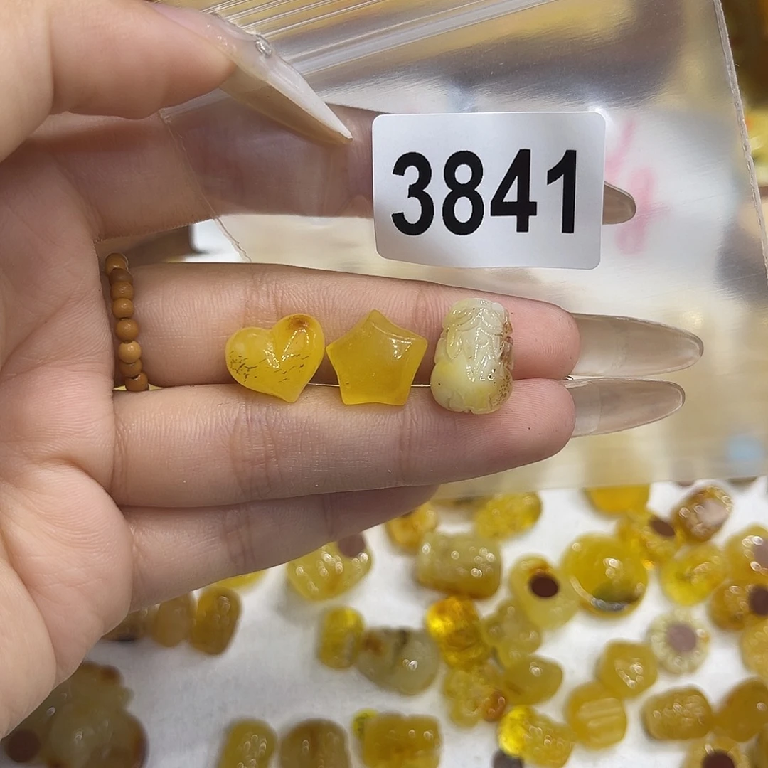 幸***鑫琥珀未镶嵌珠宝奇石