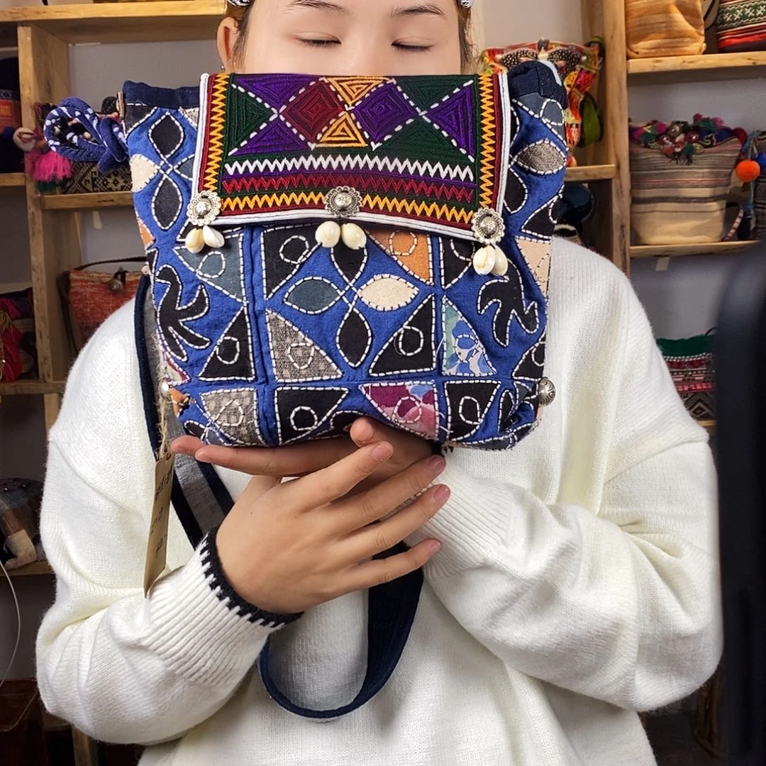 织绣手工制作包包