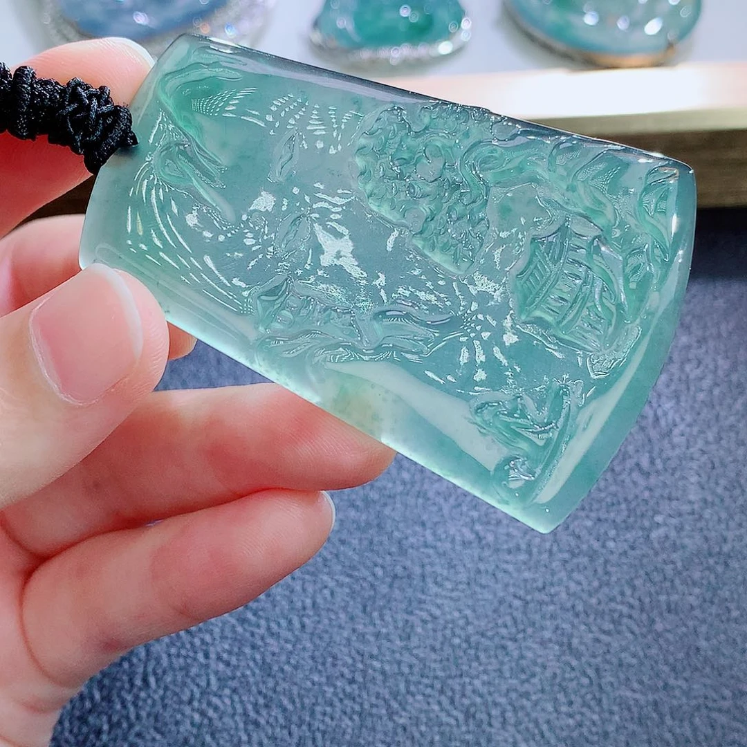 翡翠未镶嵌颈饰翡翠