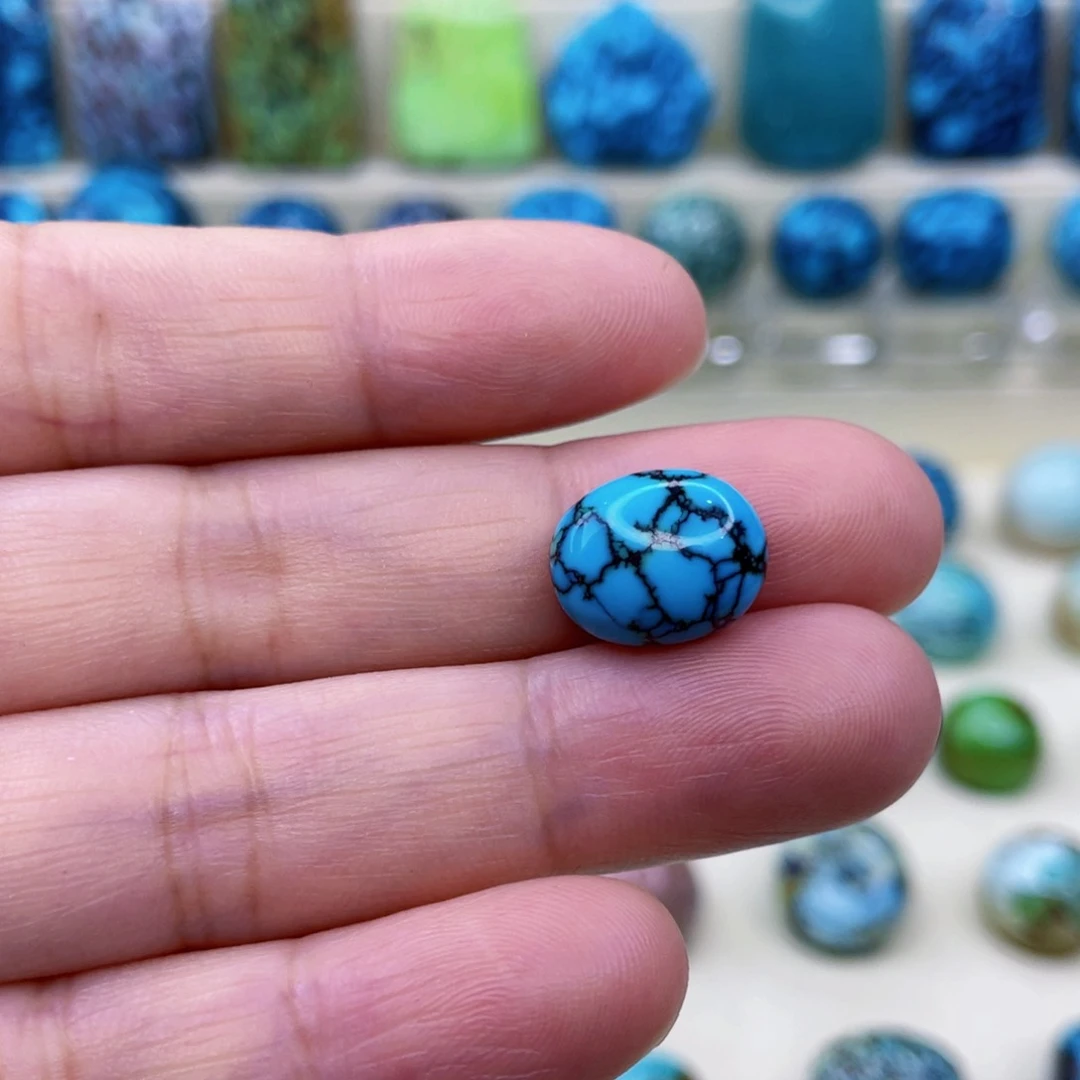 未镶嵌绿松石颈饰