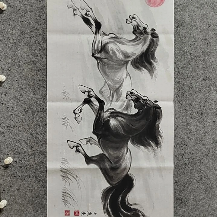 横款周士宸水墨写意骏马图