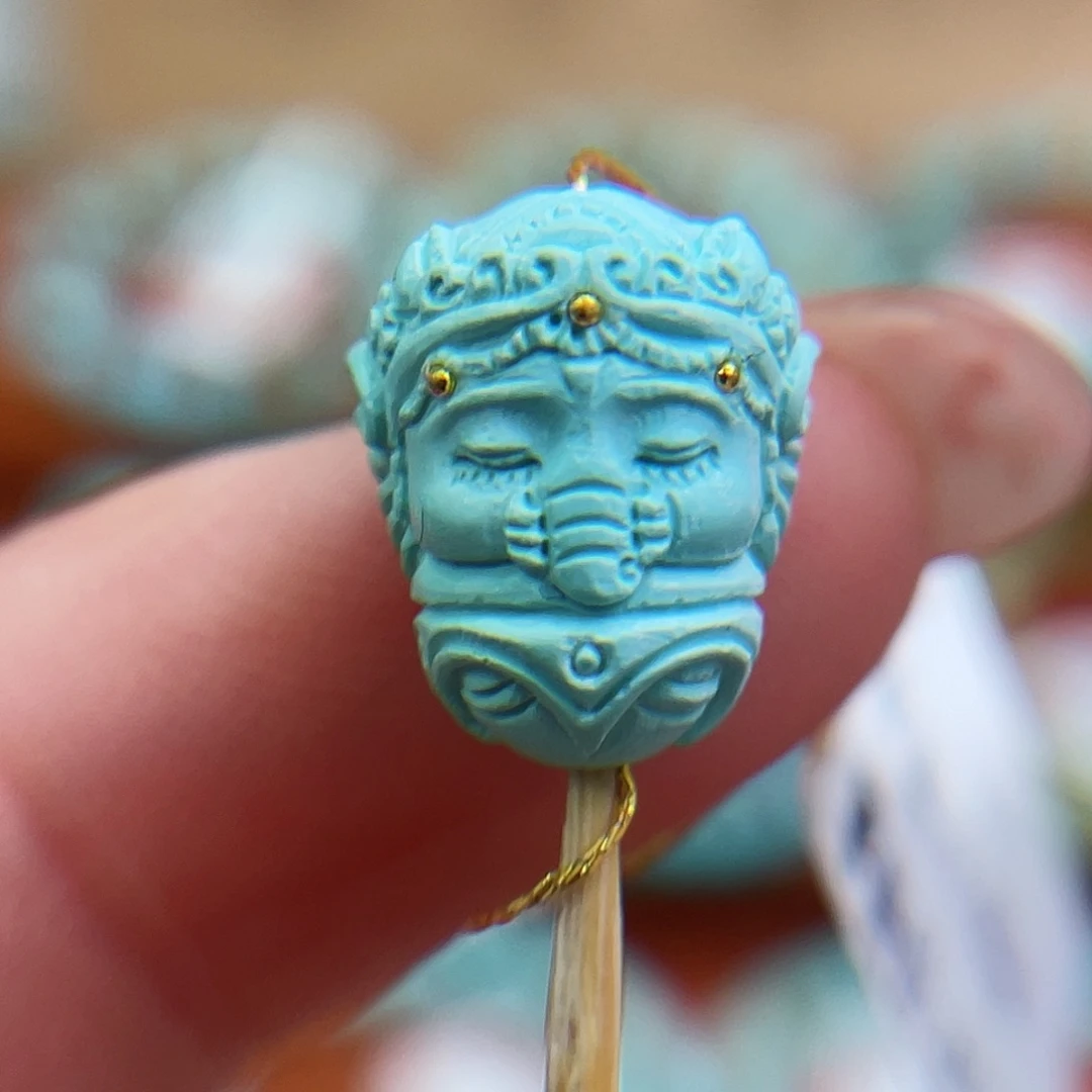 未镶嵌绿松石珠宝奇石