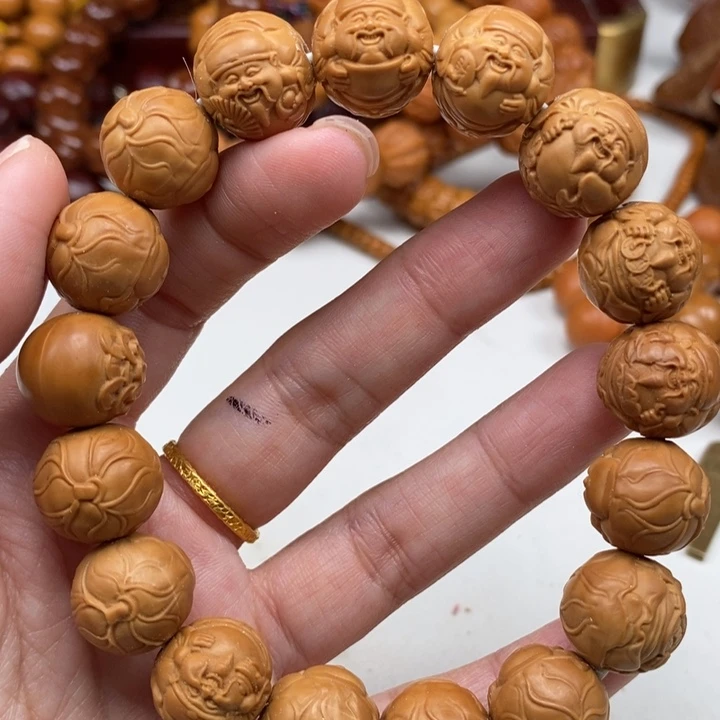 猴头核桃吊坠荷叶横财