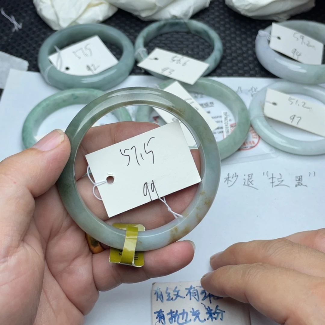 未镶嵌手镯翡翠翡翠手镯99