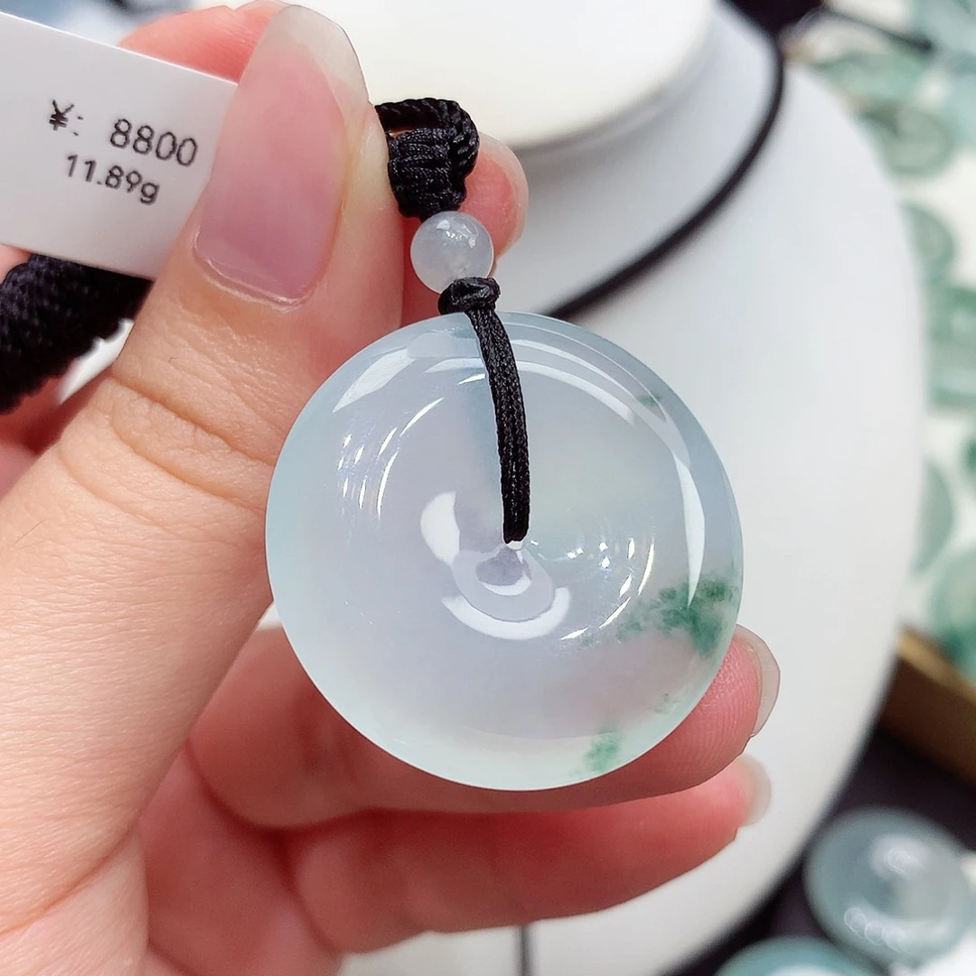 颈饰未镶嵌翡翠翡翠70，29.1/5.8