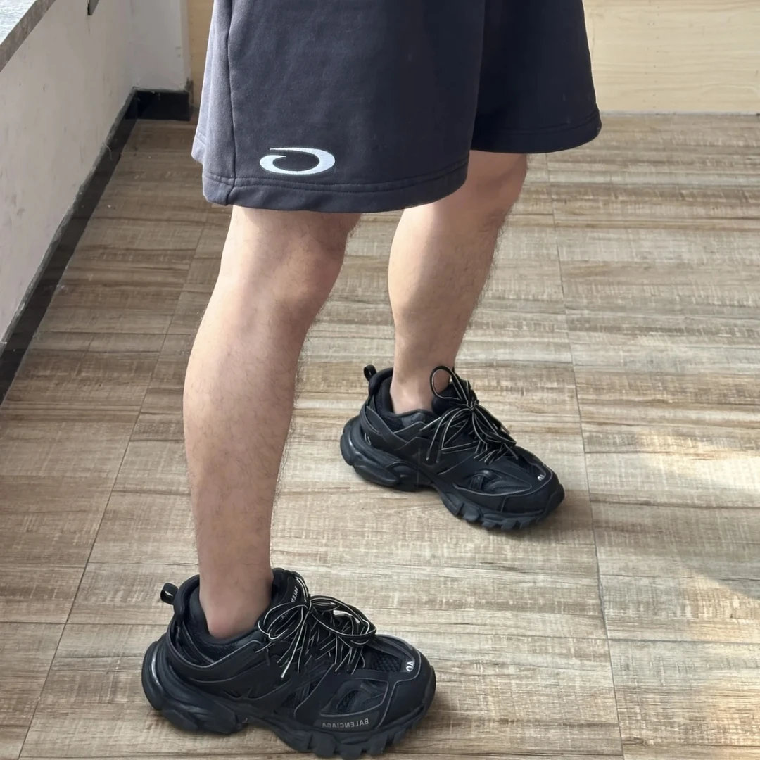 全新Balenciaga巴黎世家Track1.0黑武士低帮老爹鞋黑色
