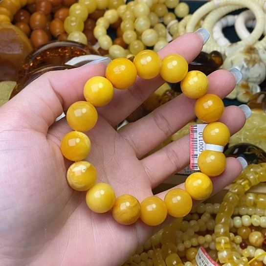 未镶嵌琥珀珠宝奇石